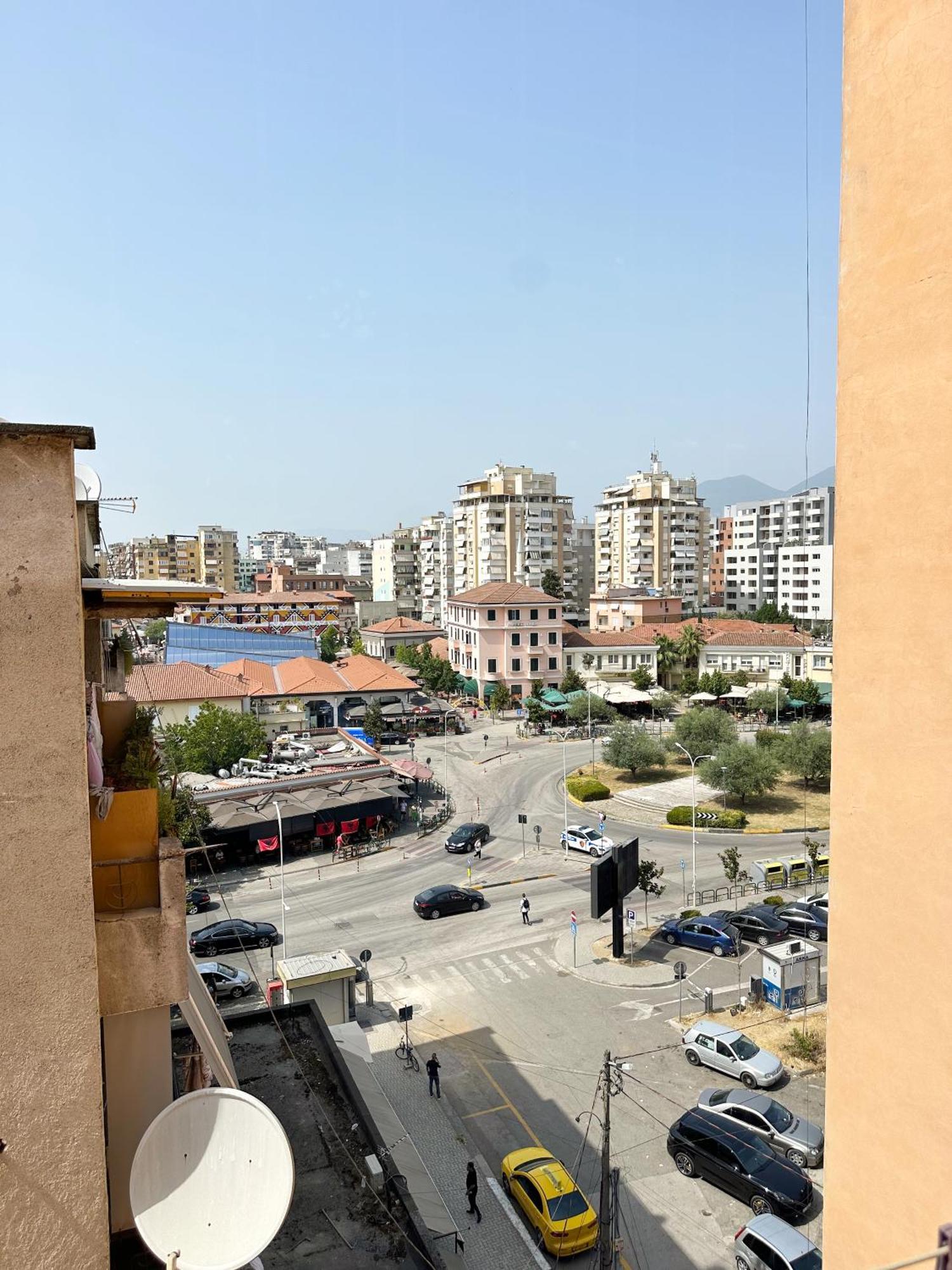 Апартаменты Jo-Al, New Bazaar! Тирана Экстерьер фото